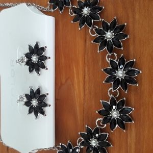 Neclace & Earrings Set Black stones  Lobster Clasp New